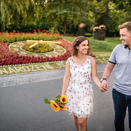 Hotel Bellevue Tlapak Podebrady Luaran gambar