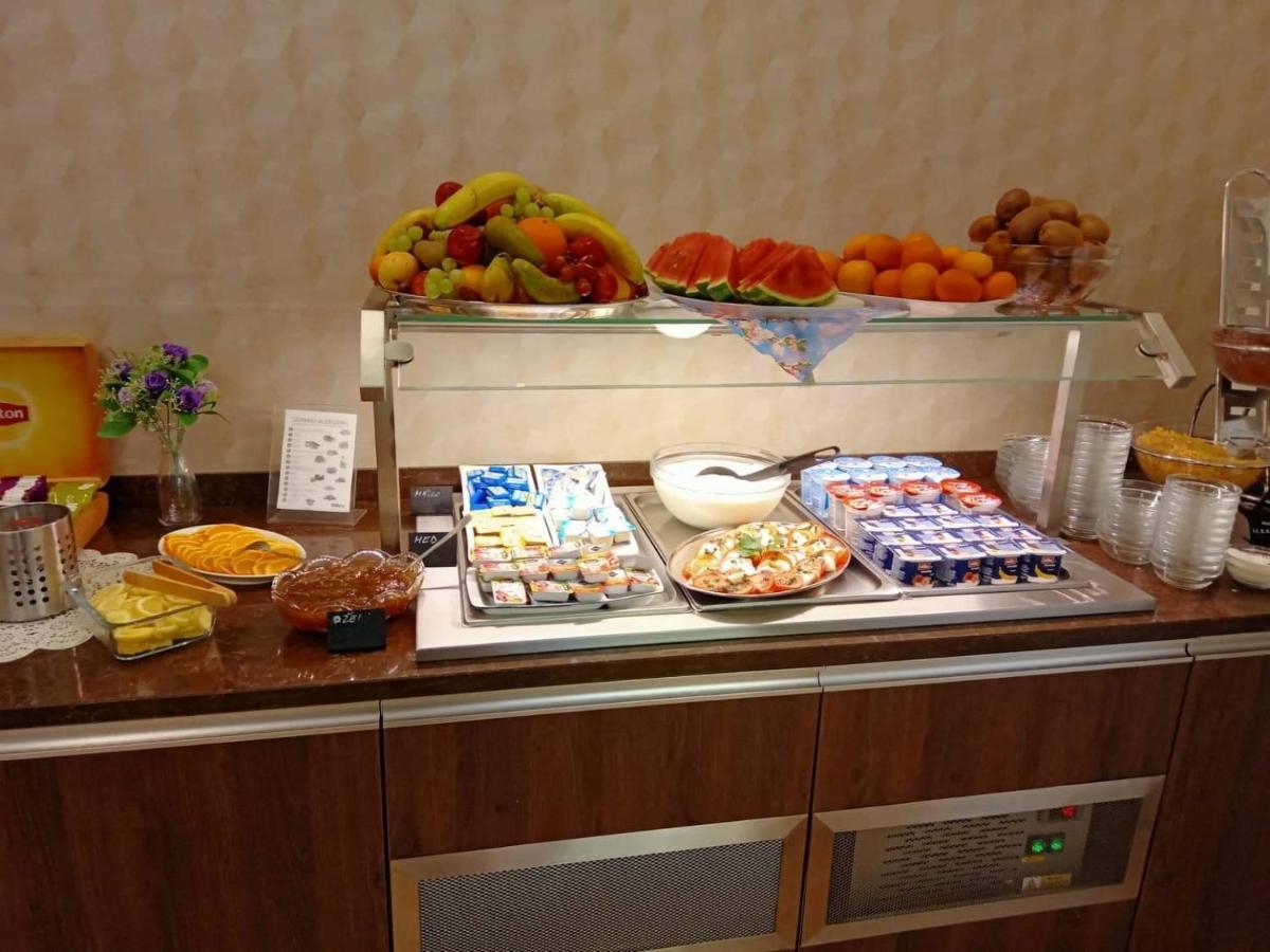 Hotel Bellevue Tlapak Podebrady Luaran gambar